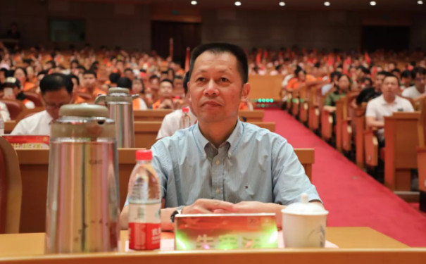 杭州市江干區工商聯副主席 朱憲法