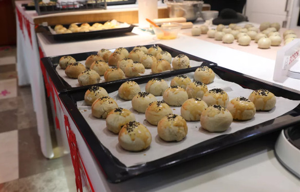 銘品月餅制作現場