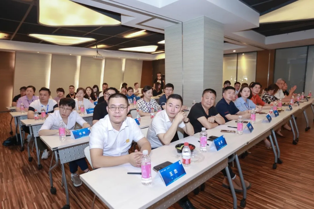 銘品裝飾杭州經營中心總經理李永志先生