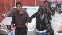 自發疏導交通