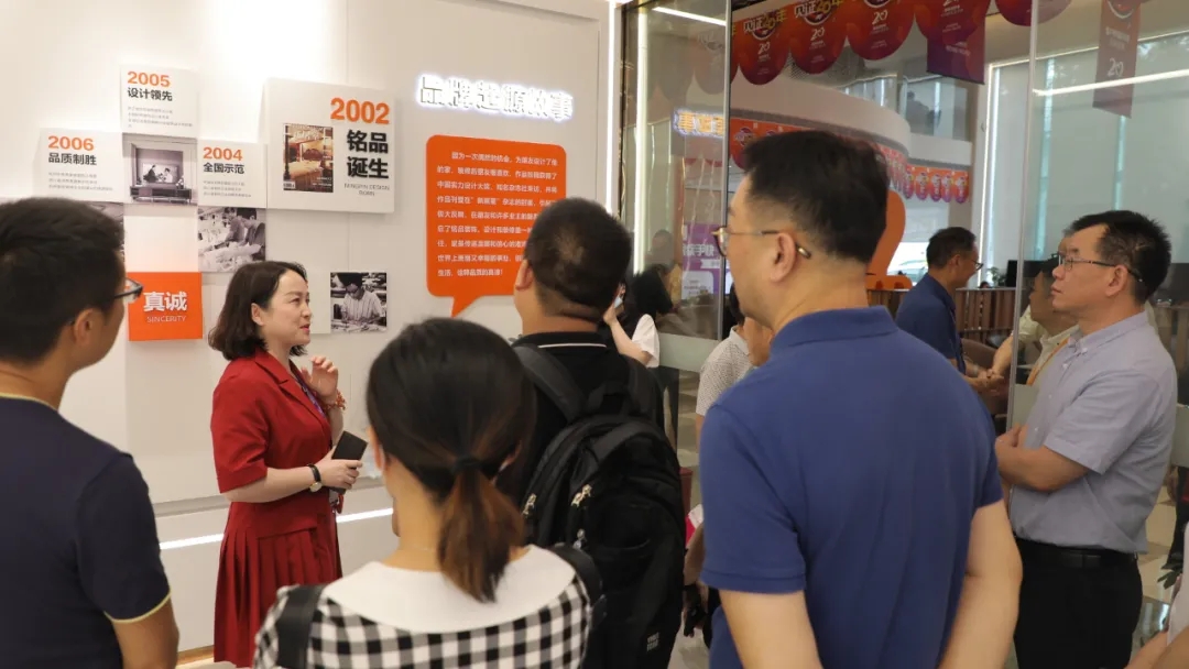 銘品裝飾管理中心總經理介紹企業展廳 銘品裝飾管理中心總經理介紹企業展廳