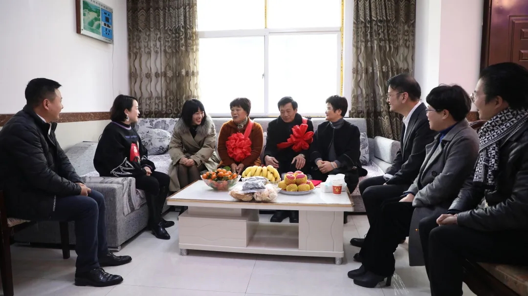 杭州裝修公司銘品優秀員工家訪