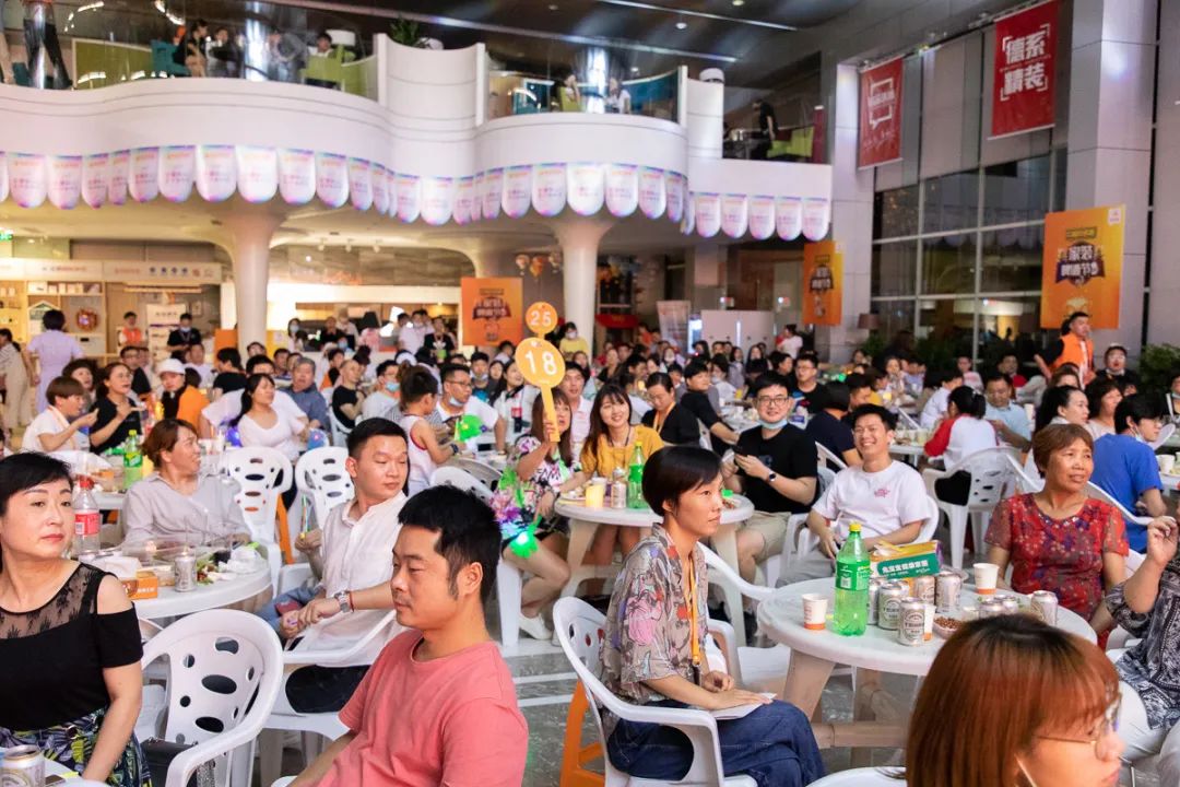 歷年銘品裝飾家裝啤酒節火爆現場
